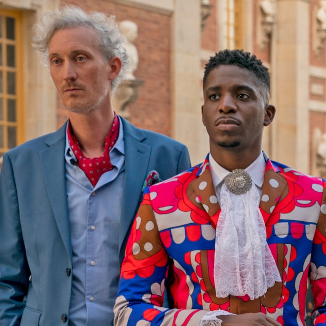 Emily in Paris' Samuel Arnold Got White Lotus Spoiled Emily in Paris' Samuel Arnold Got White Lotus Spoiled